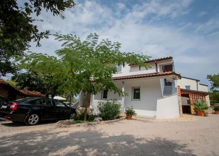 Apartments Milena
