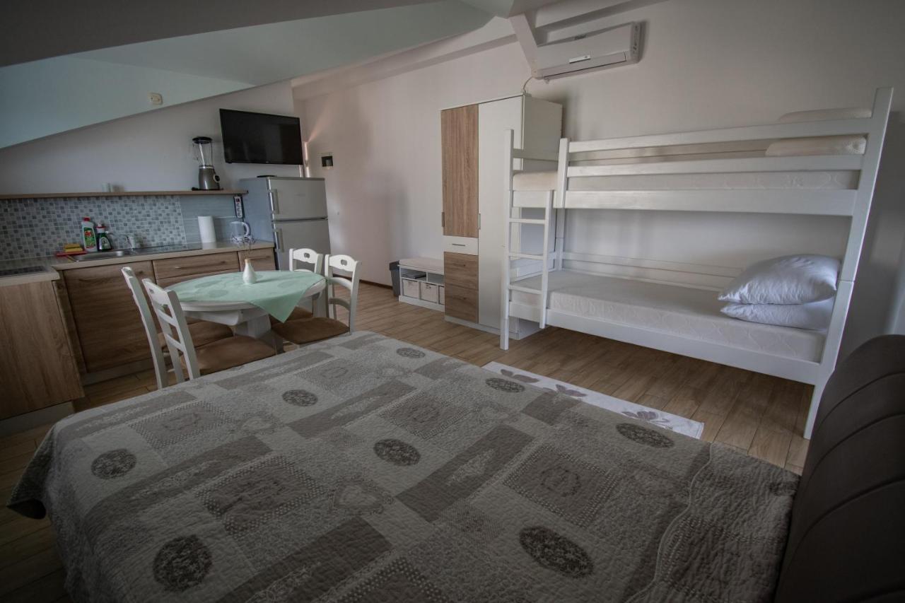 Milena Apartment Pinezići